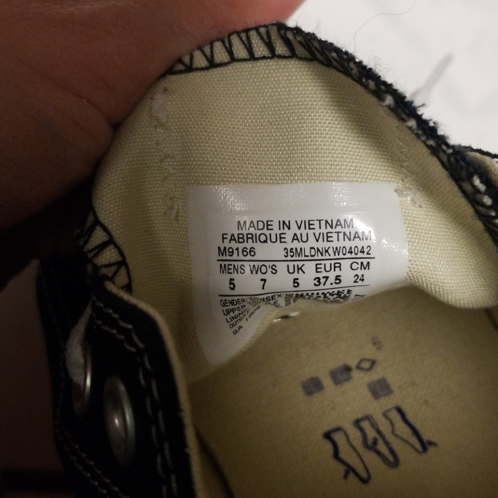 Converse all star shoes - Picture 3 of 3